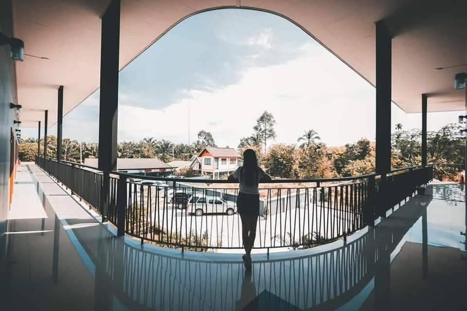 Hillside Boutique Hotel Surat Thani Exterior photo